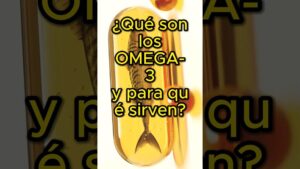 Primer plano de una cápsula gelatinosa dorada con la silueta de un pez en su interior y texto superpuesto en negro y amarillo que pregunta qué son los OMEGA-3 y para qué sirven, Omega 3 ventajas y desventajas en niños: ¿seguro y efectivo?