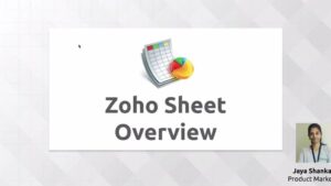 Diapositiva de introducción con el título "Zoho Sheet Overview", un icono de hoja de cálculo con gráfico circular y una miniatura de la presentadora en la esquina que comunica una visión general de funciones colaborativas, análisis y formatos de datos — Ventajas y desventajas de Zoho Sheet: ¿es la mejor opción?